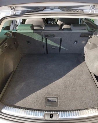 Seat Leon cena 58800 przebieg: 46700, rok produkcji 2019 z Kościan małe 154